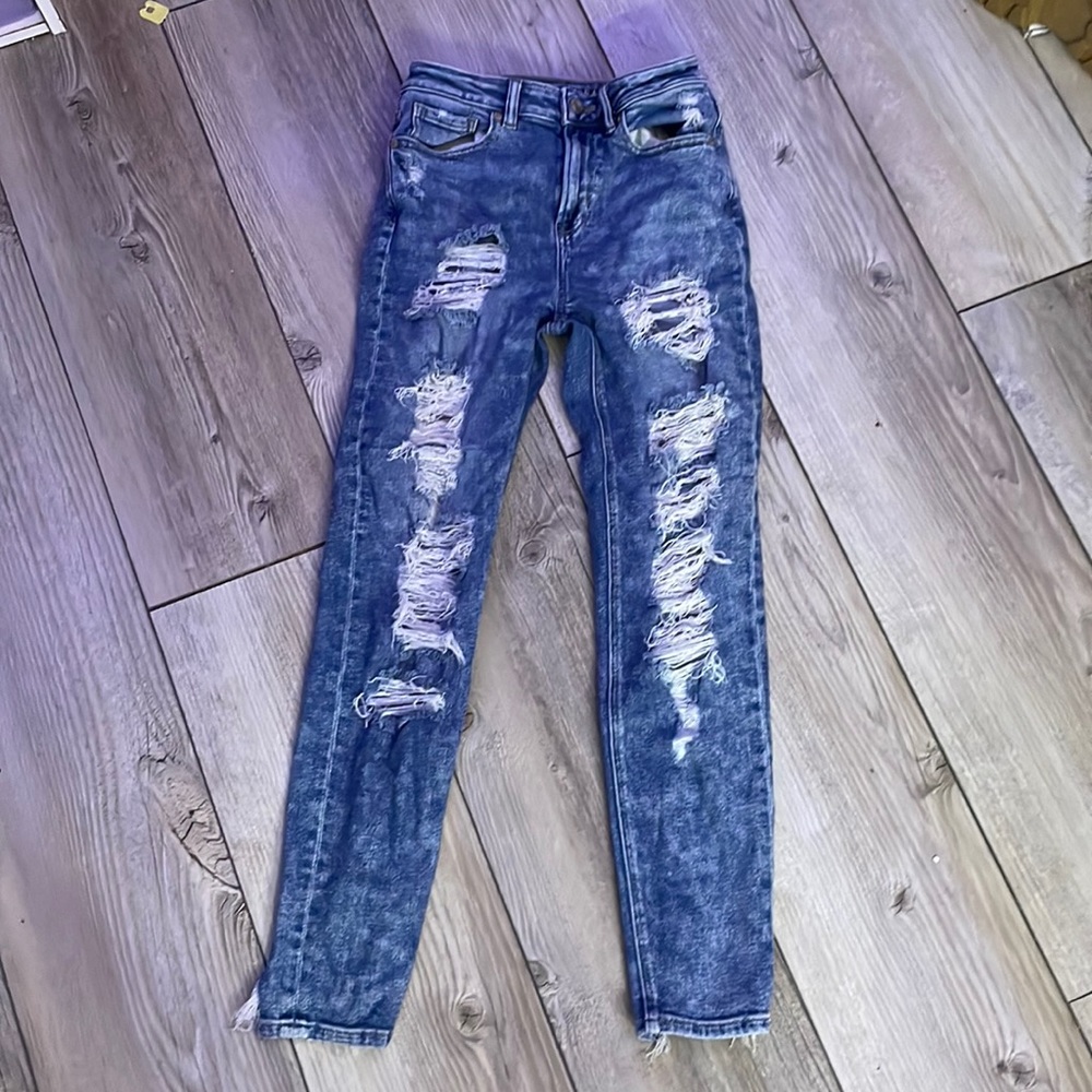 American Eagle Mom jeans
